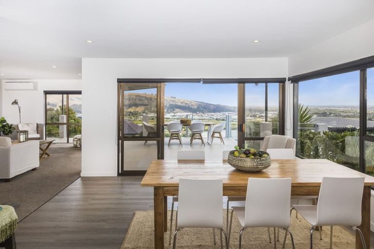 Photo of property in 89 Cannon Hill Crescent, Mount Pleasant, Christchurch, 8081