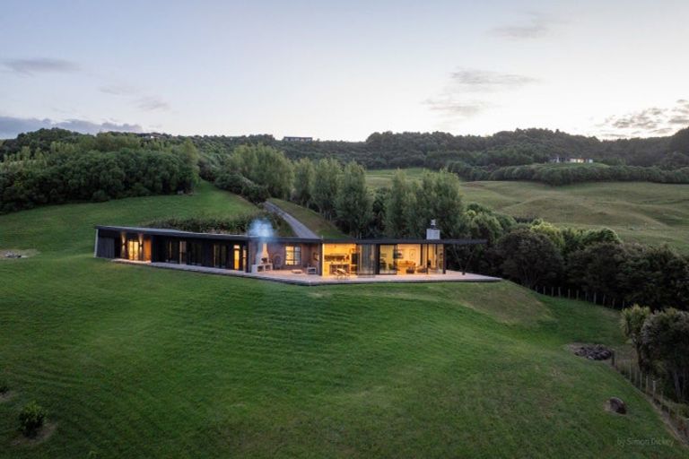 Photo of property in 215b Benseman Road, Raglan, 3296