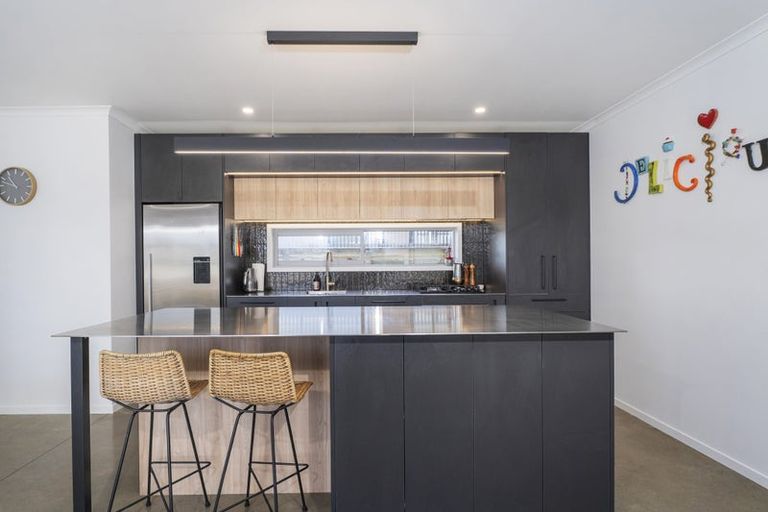 Photo of property in 8 Fred Harsant Drive, Cooks Beach, 3591