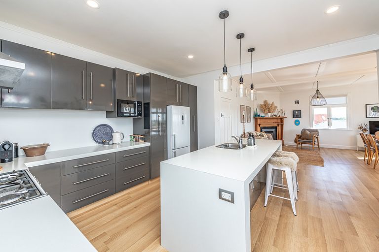 Photo of property in 55 Hipango Terrace, Durie Hill, Whanganui, 4500