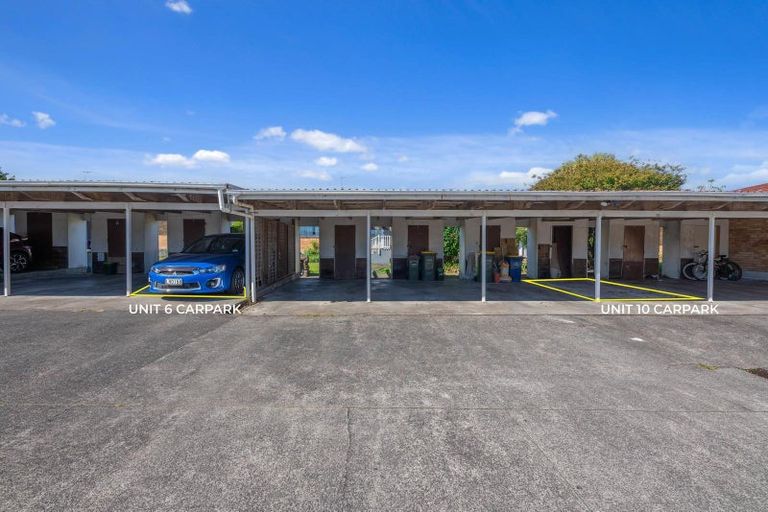 Photo of property in 6/79 Glendale Road, Glen Eden, Auckland, 0602