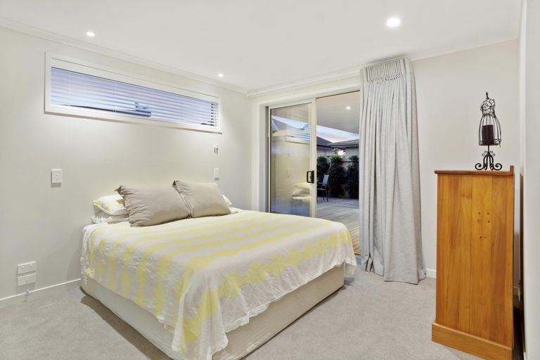 Photo of property in 16 Cassinia Close, Papamoa Beach, Papamoa, 3118