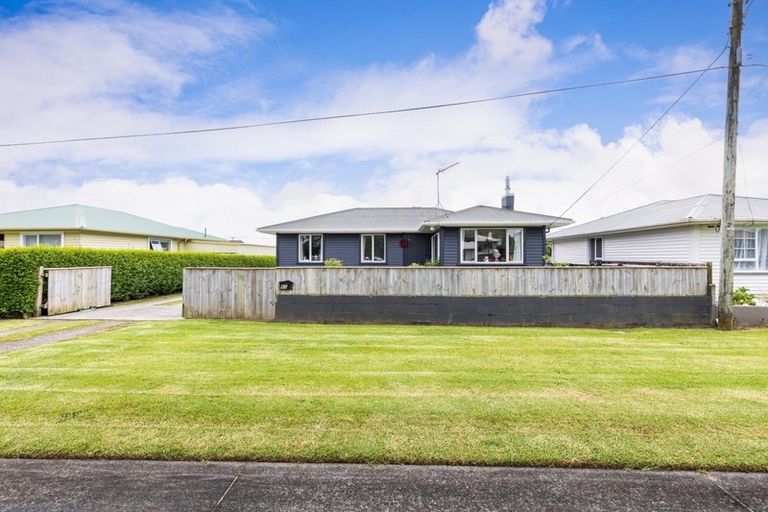 Photo of property in 80 Strange Street, Waitara, 4320