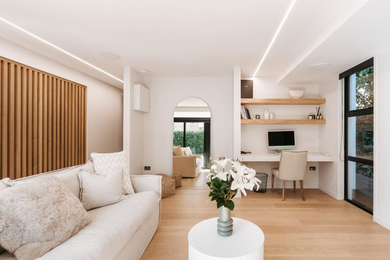 Photo of property in 87 Marine Parade, Mount Maunganui, 3116