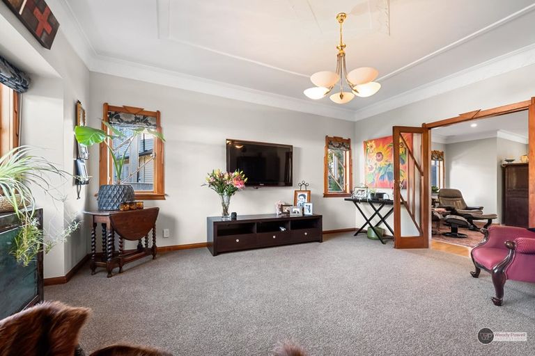 Photo of property in 37 Pohutukawa Street, Woburn, Lower Hutt, 5010