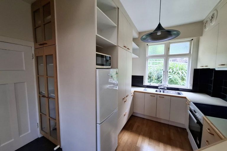 Photo of property in 21af1 Talavera Terrace, Kelburn, Wellington, 6012