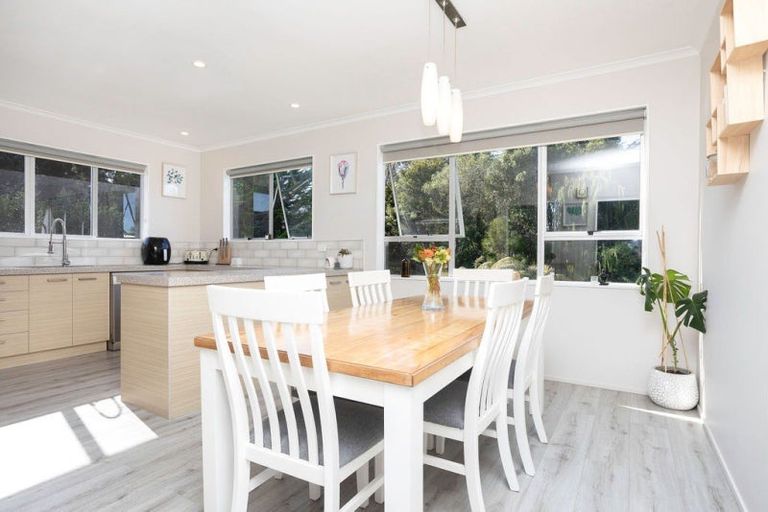 Photo of property in 9 Ranfurly Street, Dannevirke, 4930