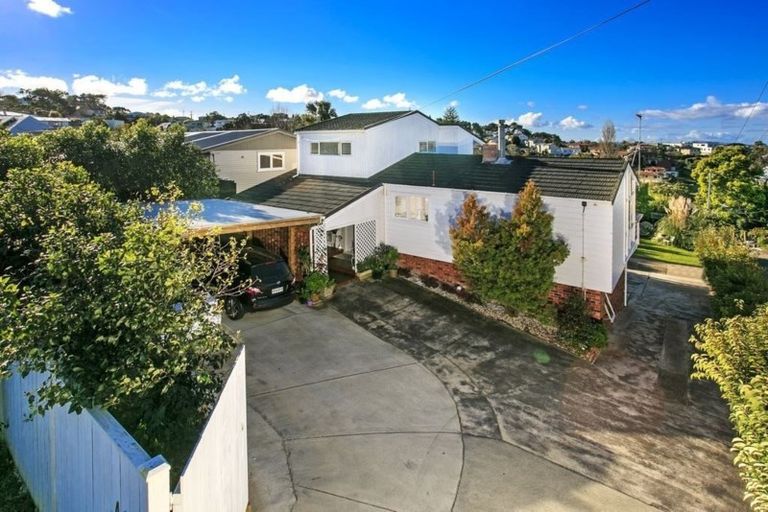 Photo of property in 421 East Coast Road, Mairangi Bay, Auckland, 0630