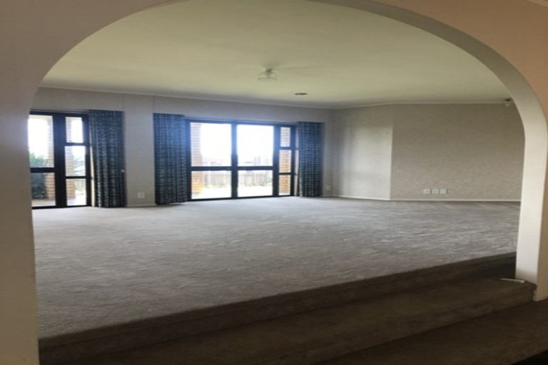 Photo of property in 15 Eclipse Place, Half Moon Bay, Auckland, 2012