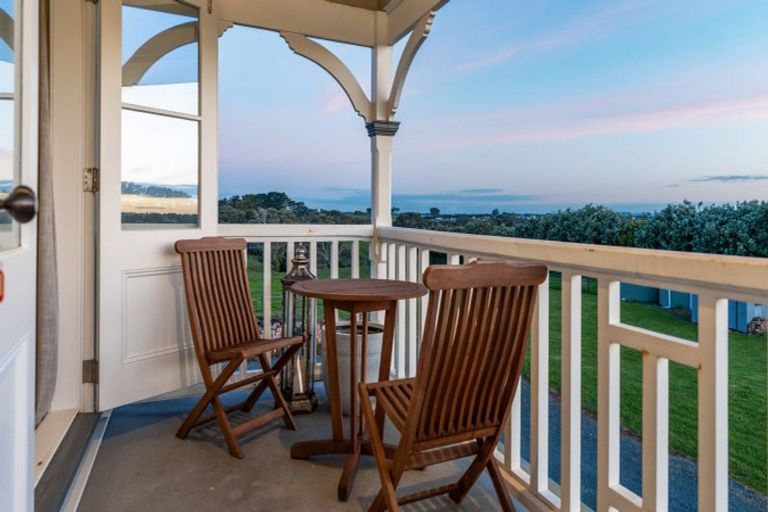 Photo of property in 111 Wharf Road, Clarks Beach, Pukekohe, 2679