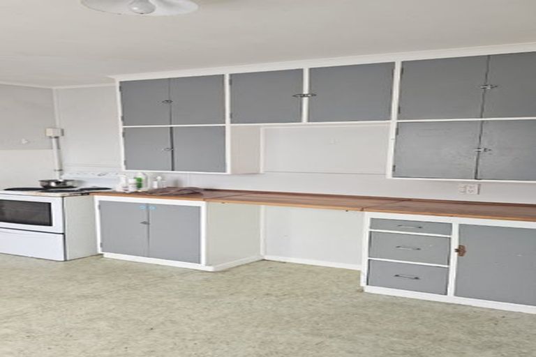 Photo of property in 8-10 Opie Place, Highbury, Palmerston North, 4412