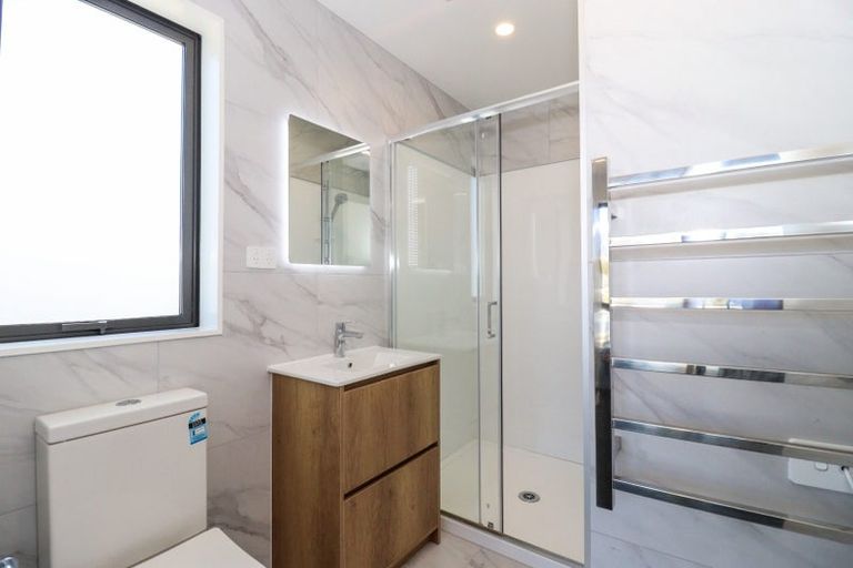 Photo of property in 4e Blue Gum Rise, Sunnyhills, Auckland, 2010