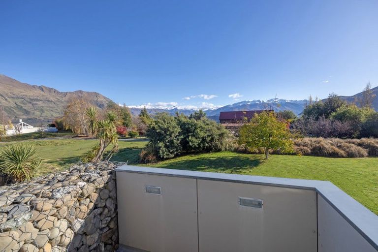 Photo of property in 23 Waimana Place, Wanaka, 9305