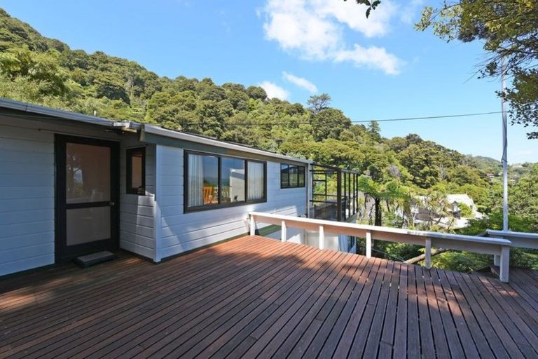 Photo of property in 1 Whiorau Grove, Lowry Bay, Lower Hutt, 5013