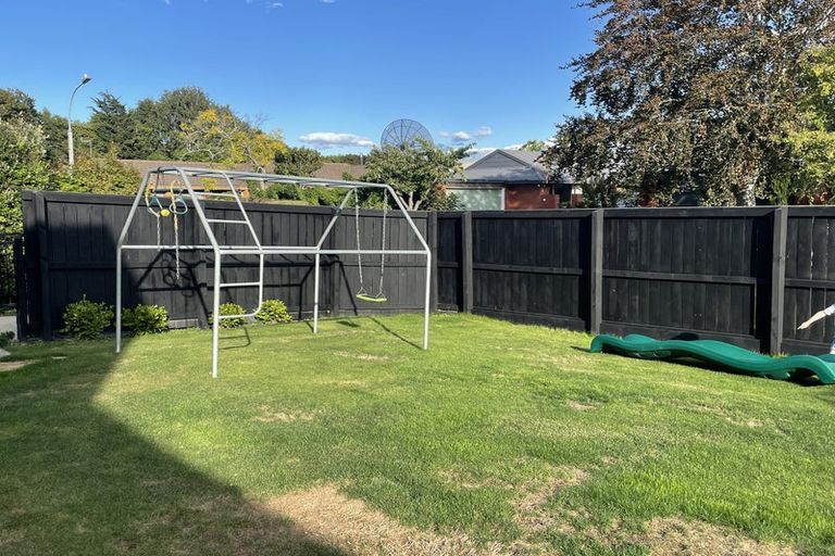 Photo of property in 7 Melissa Place, Burnside, Christchurch, 8042