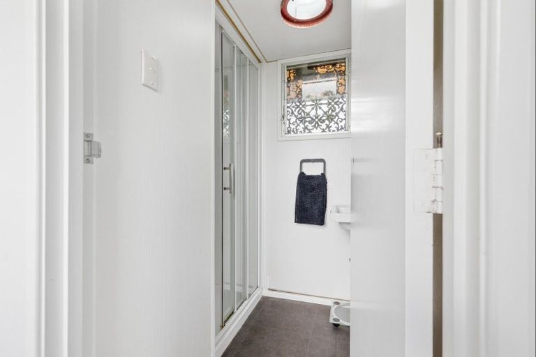 Photo of property in 21 Lindsay Road, Levin, 5510