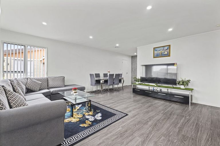 Photo of property in 1/13 Berwyn Avenue, Takanini, 2112