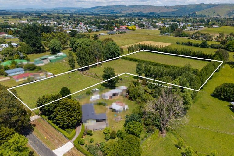 Photo of property in 31 Gladstone Street, Woodville, 4920