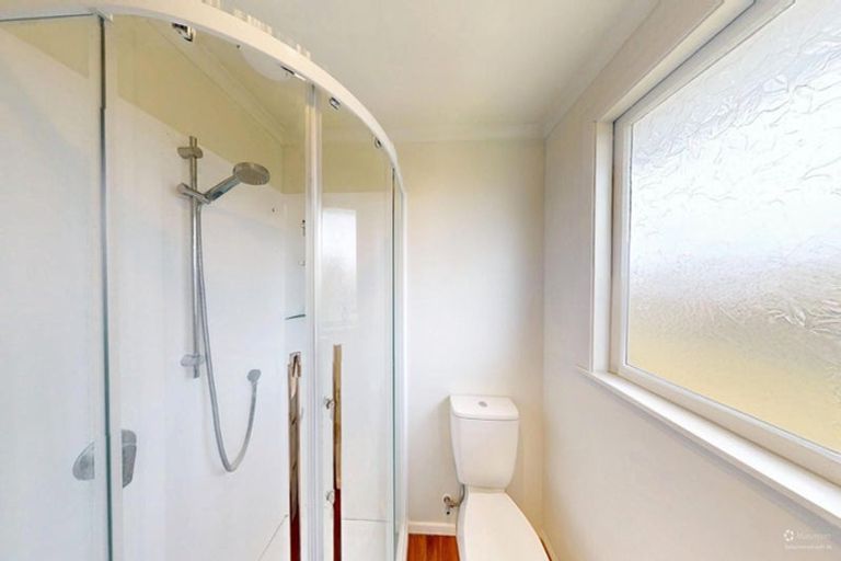 Photo of property in 21 Gibbons Crescent, Castlecliff, Whanganui, 4501