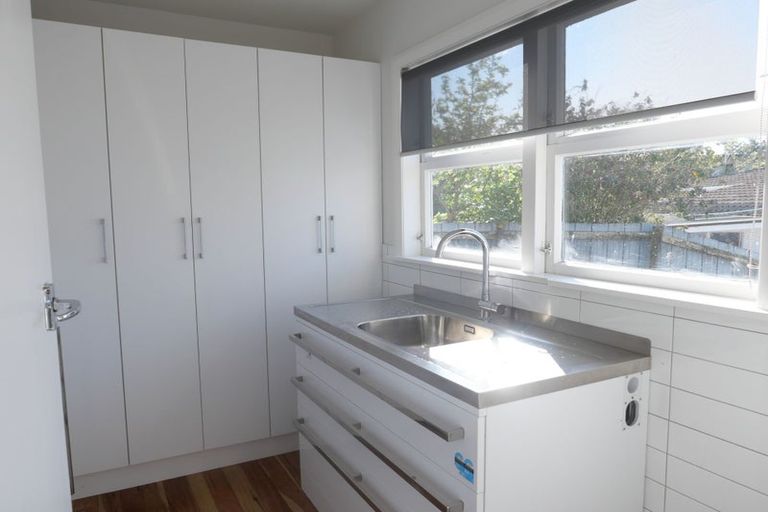 Photo of property in 2 Lorien Court, Raumati Beach, Paraparaumu, 5032