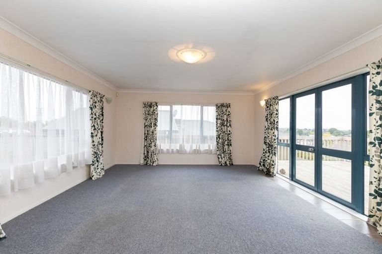 Photo of property in 27 Church Road, Pukete, Hamilton, 3200