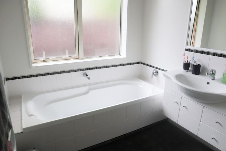 Photo of property in 62 Awatea Gardens, Wigram, Christchurch, 8042