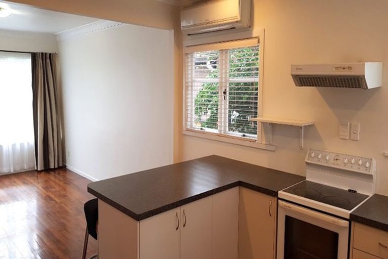 Photo of property in 46 Hallberry Road, Mangere East, Auckland, 2024