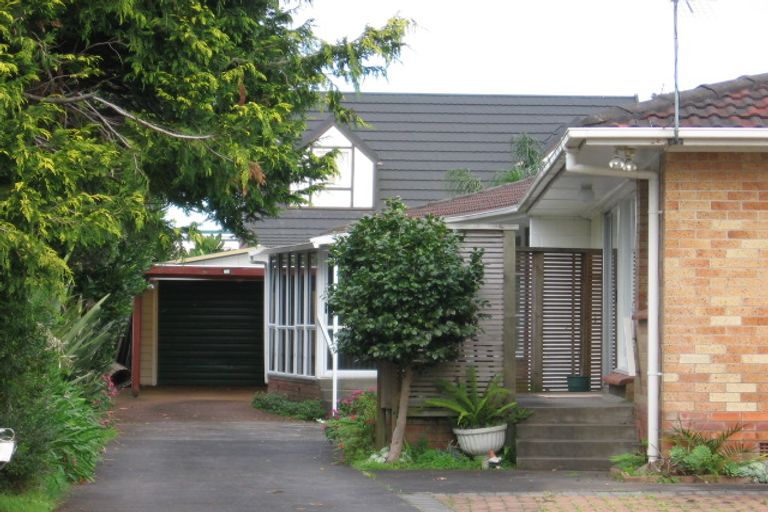 Photo of property in 1/23 Grande Vue Road, Papatoetoe, Auckland, 2025