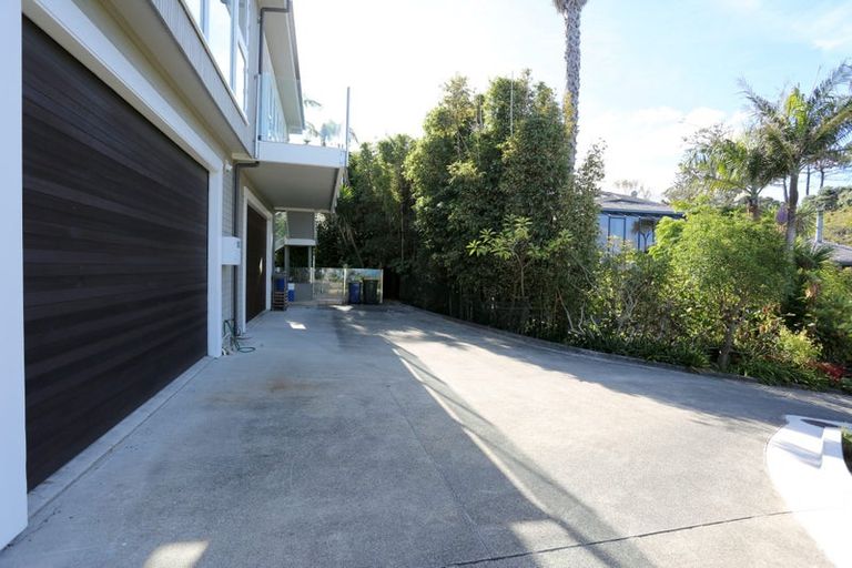 Photo of property in 77 Cliff Road, Torbay, Auckland, 0630