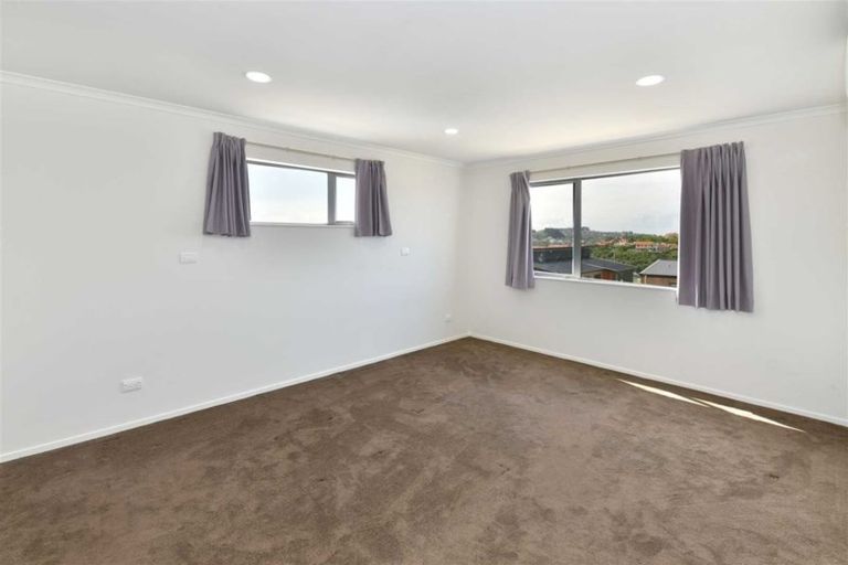 Photo of property in 19 Resolution Drive, Gulf Harbour, Whangaparaoa, 0930