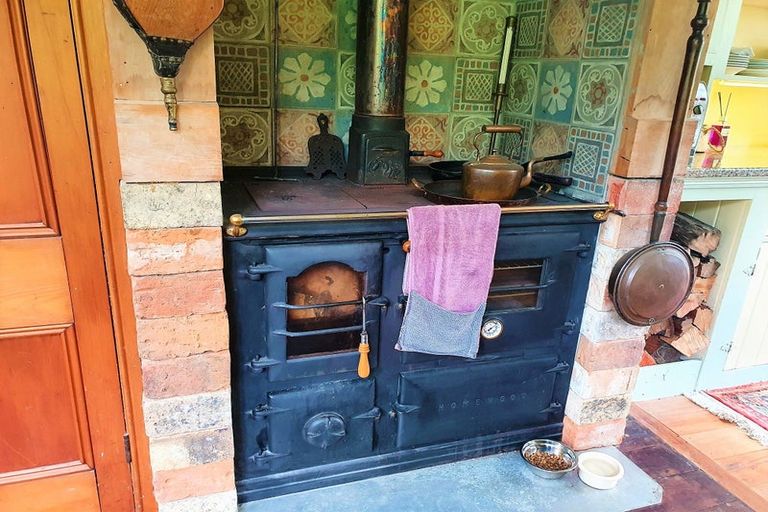 Photo of property in 4 Church Street, Kohukohu, 0491