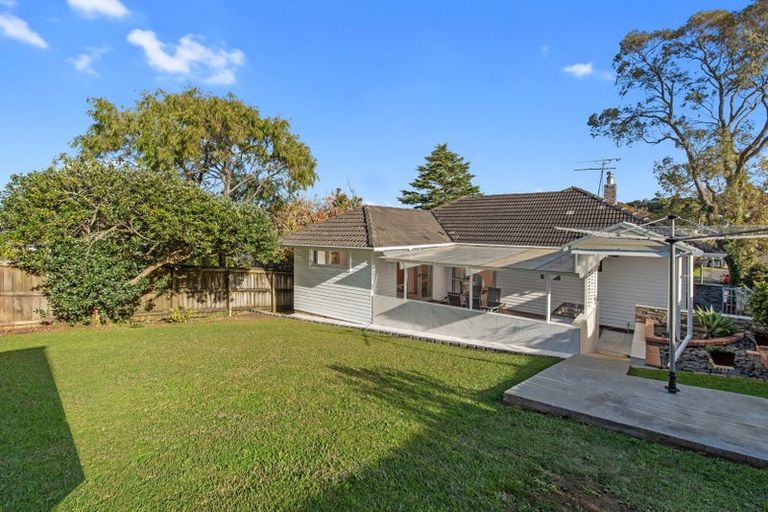 Photo of property in 43 Lynden Avenue, Hillcrest, Auckland, 0627