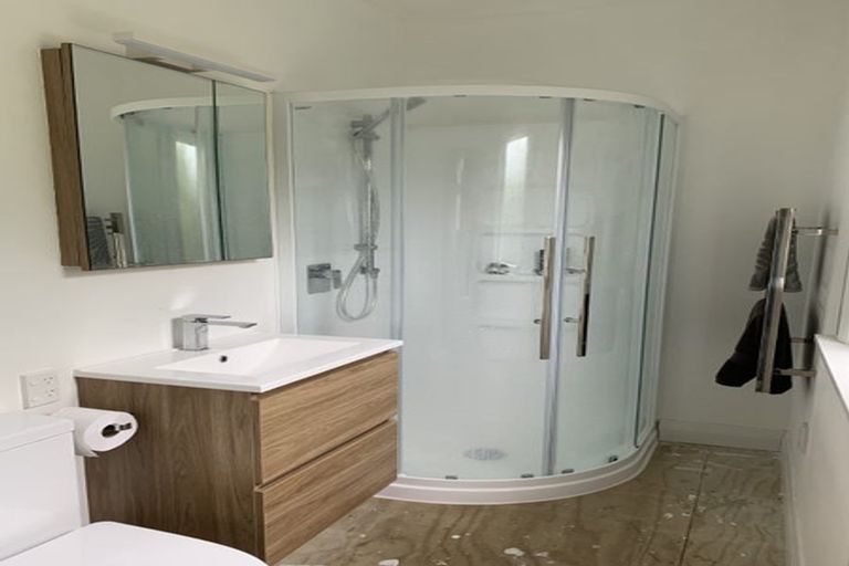 Photo of property in 5 Linwood Way, Island Bay, Wellington, 6023