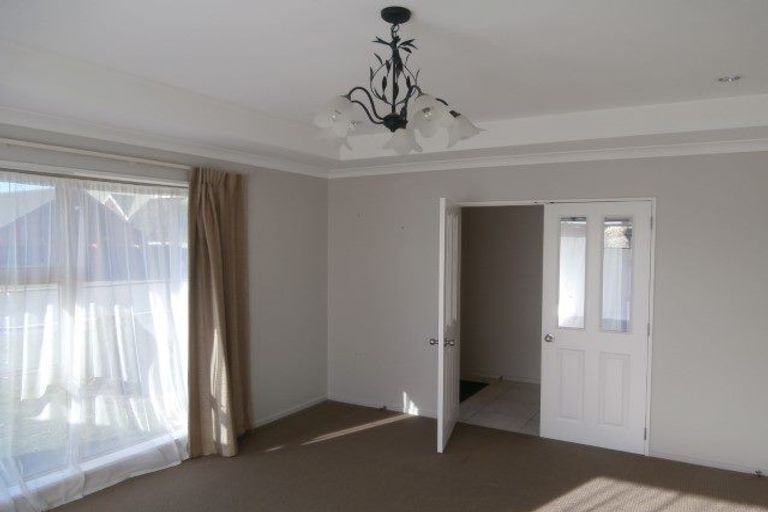 Photo of property in 103 Halberg Street, Dallington, Christchurch, 8061