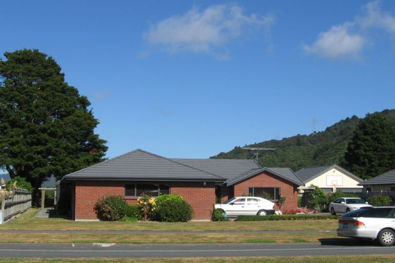 Photo of property in 79 Totara Park Road, Totara Park, Upper Hutt, 5018