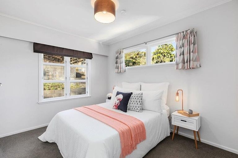 Photo of property in 99 Thomas Street, Stokes Valley, Lower Hutt, 5019