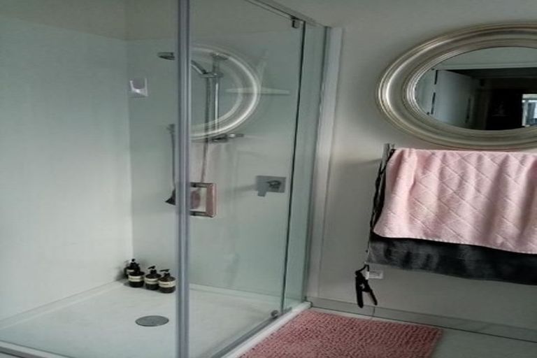 Photo of property in 52a Hatton Road, Orewa, 0931