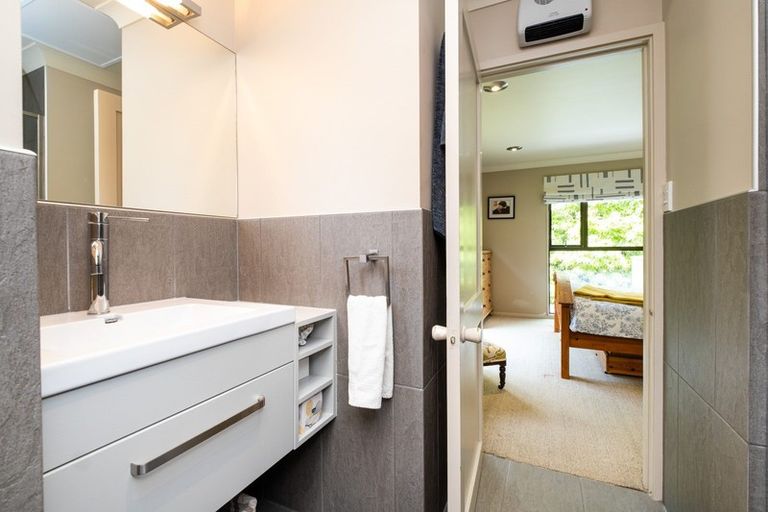 Photo of property in 13 Muritai Crescent, Havelock North, 4130