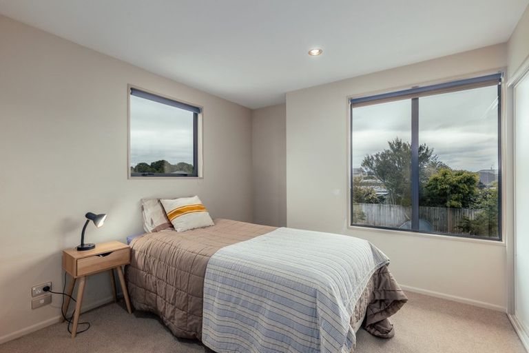 Photo of property in 2/14 Trafford Street, Harewood, Christchurch, 8051