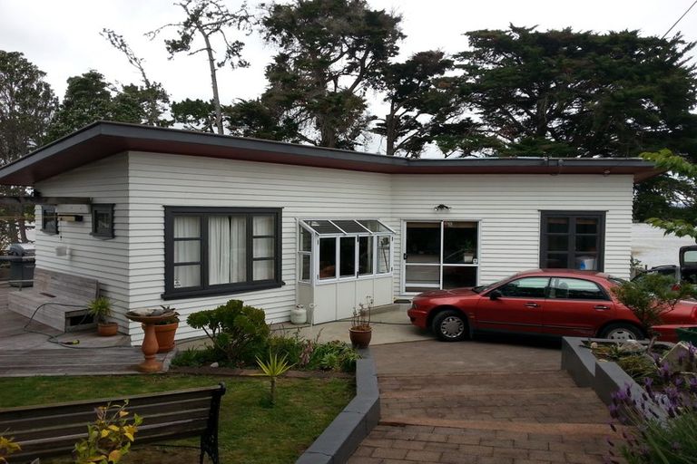 Photo of property in 23 Ferry Parade, Herald Island, Auckland, 0618