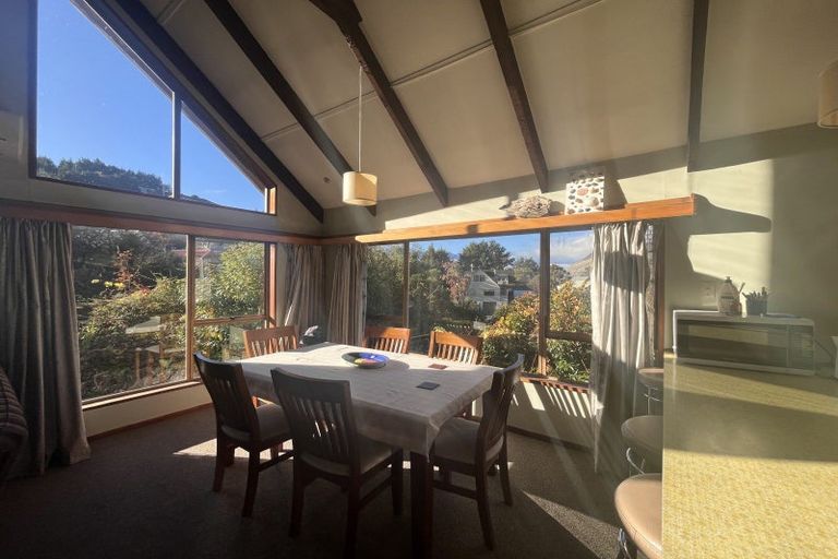 Photo of property in 14 Arawata Terrace, Fernhill, Queenstown, 9300