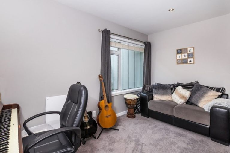 Photo of property in 75 Dalmore Way, Acacia Bay, Taupo, 3385