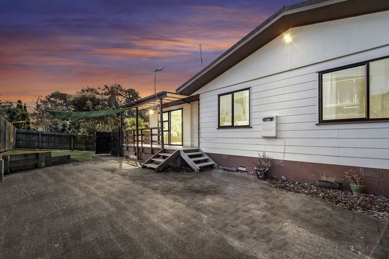 Photo of property in 7 Alidade Place, Massey, Auckland, 0614