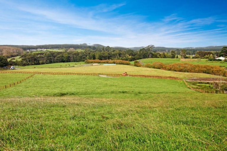 Photo of property in 31b Zanders Road, Helensville, 0882