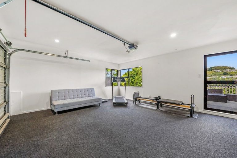 Photo of property in 28a Seaview Road, Paremata, Porirua, 5024