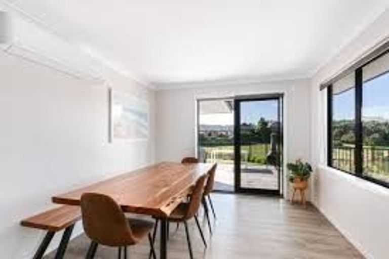 Photo of property in 8 Stevie Lane, Omokoroa, 3114