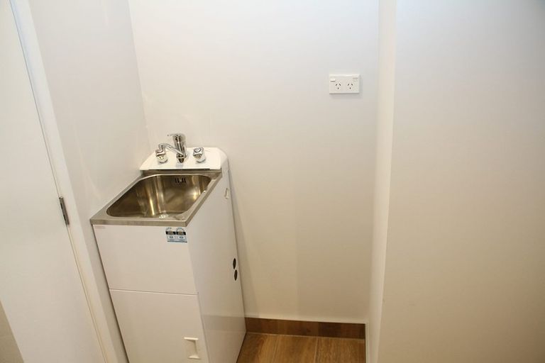 Photo of property in 33a Matai Road, Stanmore Bay, Whangaparaoa, 0932