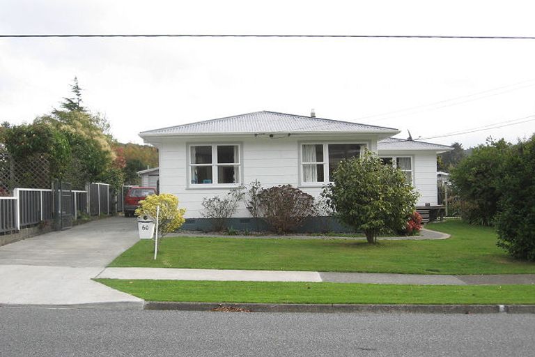 Photo of property in 60 Horoeka Street, Stokes Valley, Lower Hutt, 5019