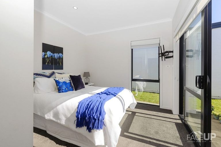 Photo of property in 8 Grey Warbler Road, Hobsonville, Auckland, 0616