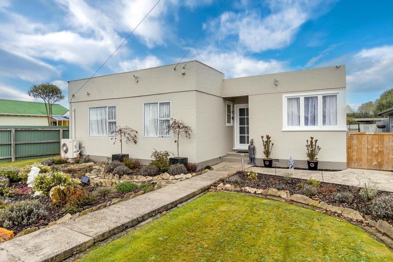 Photo of property in 33 High Street, Waimate, 7924